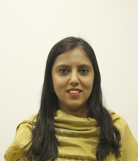 Dr. Komal Chandiramani